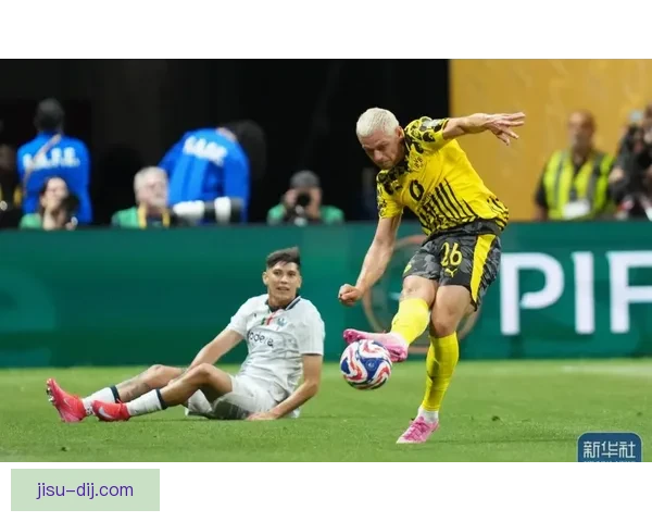 伊拉克队助理教练考察蒙特雷备战洲际附加赛